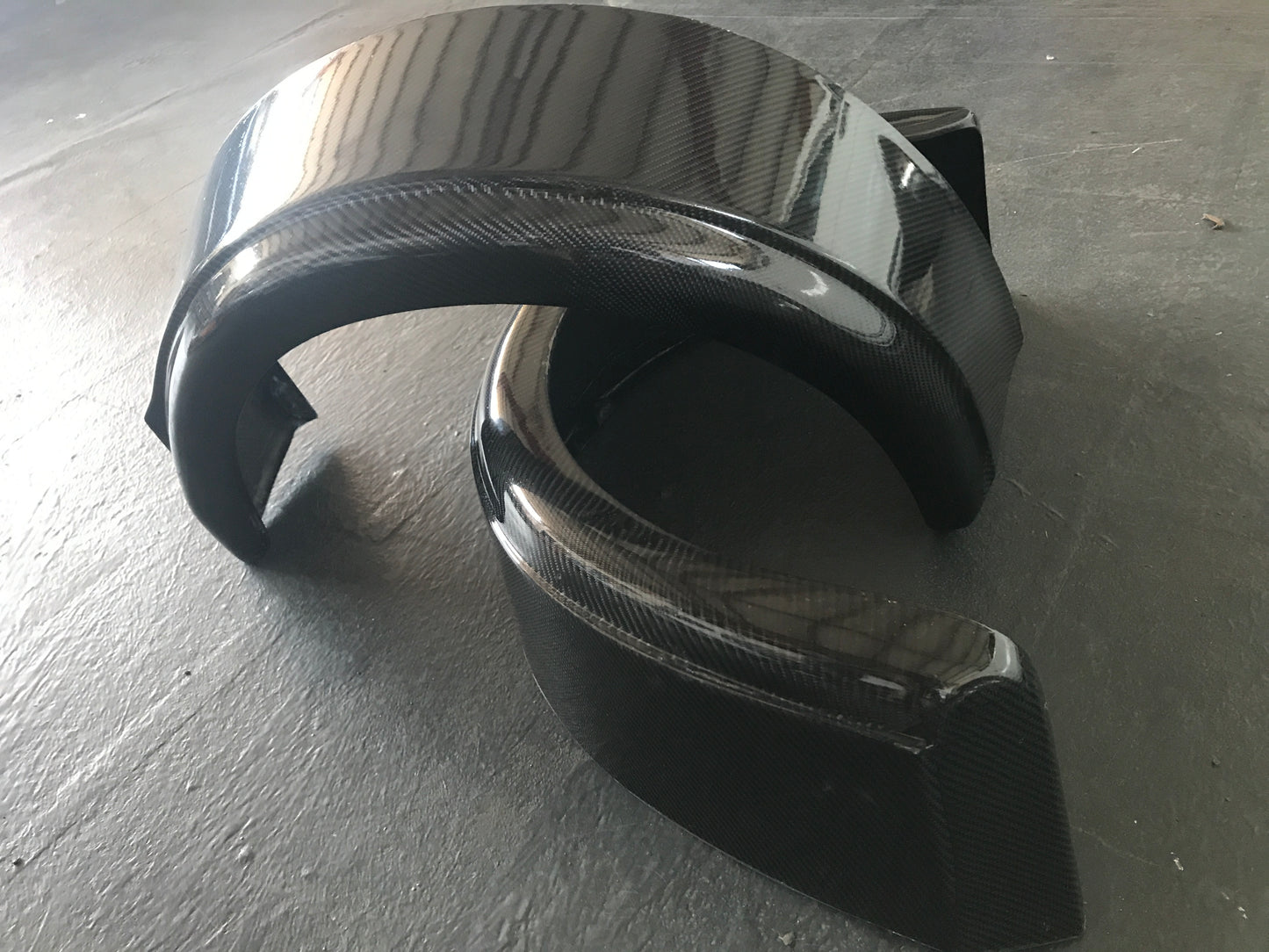 carbon Westfield ZK (240mm) detachable rear arch standard size
- normal breite hintere abnehmbare Carbon Kotflügel für Westfield classik bodywork