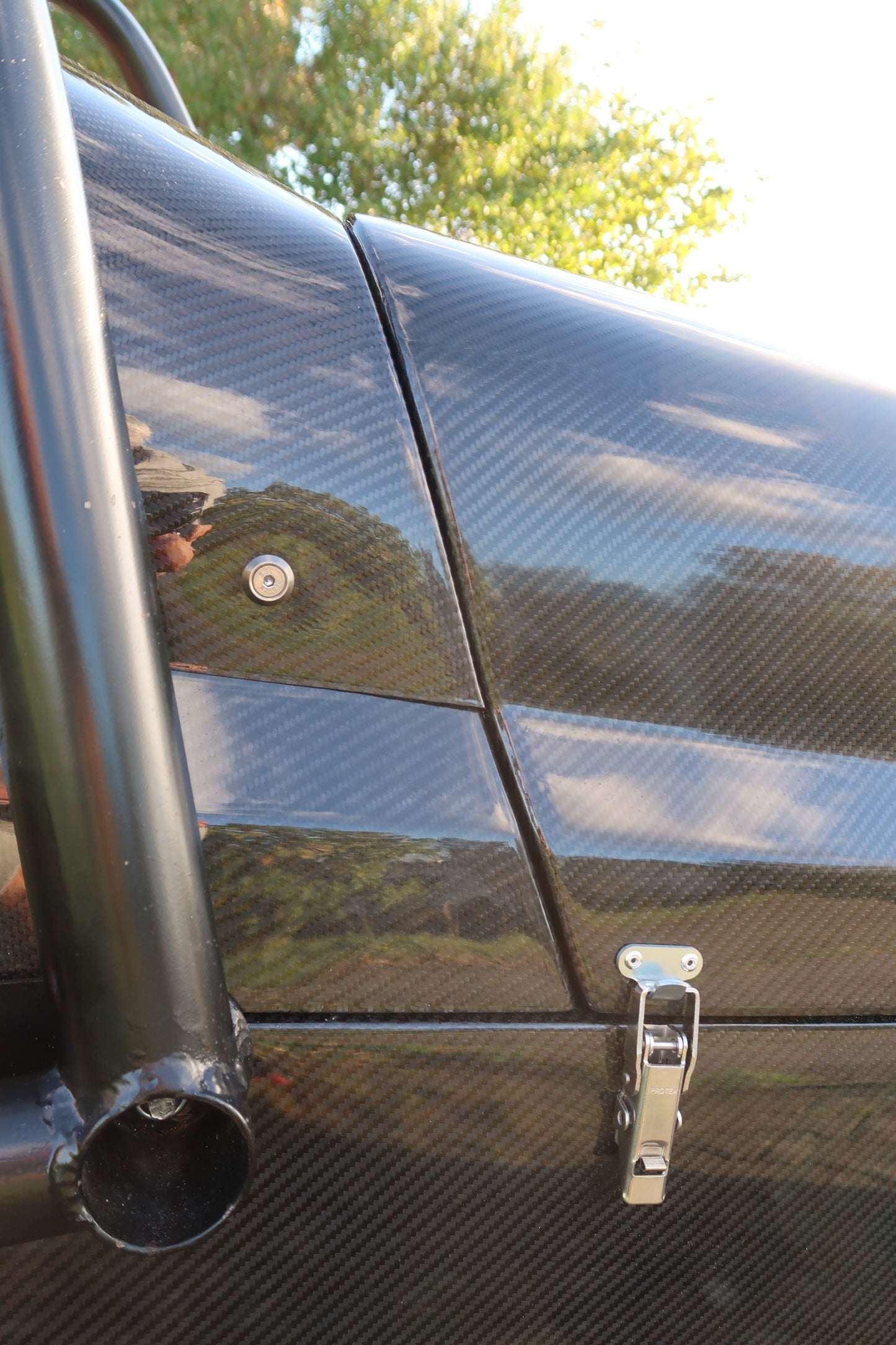 Stainless steel hood lock toggle latch - with safety catch
VA Haubenverschluß mit Sicherungsfalle