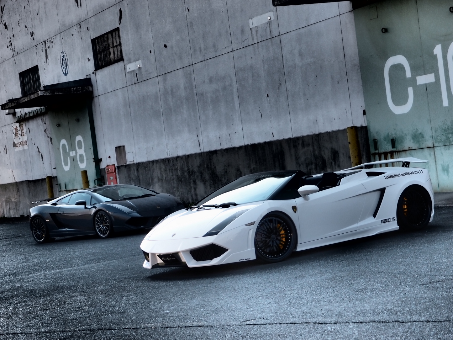 Liberty Walk suitable for Lamborghini Gallardo