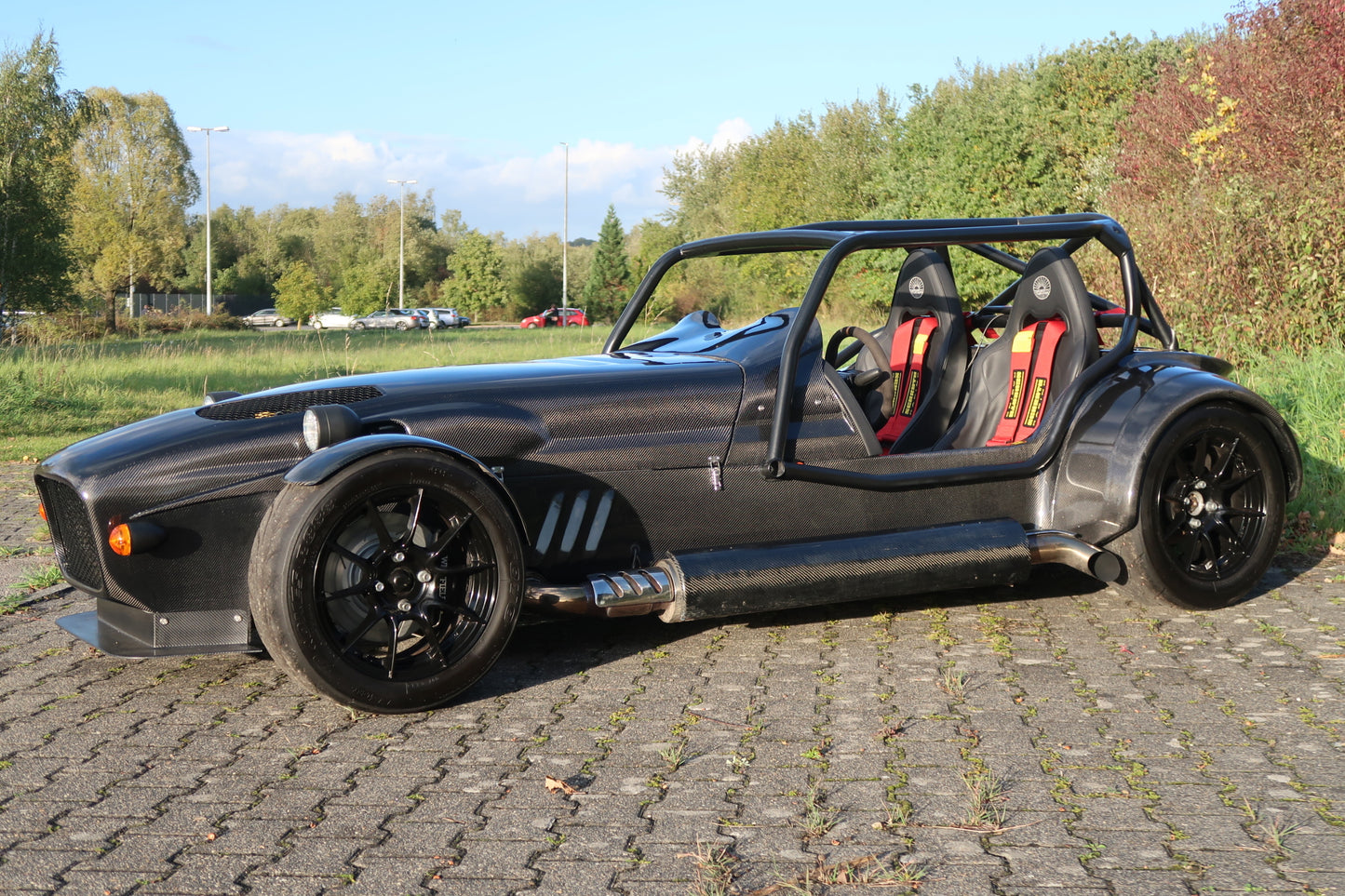 Full Carbon Westfield FW evo2 bodywork 
- Vollcarbon Karosserie im FW Westfield look.