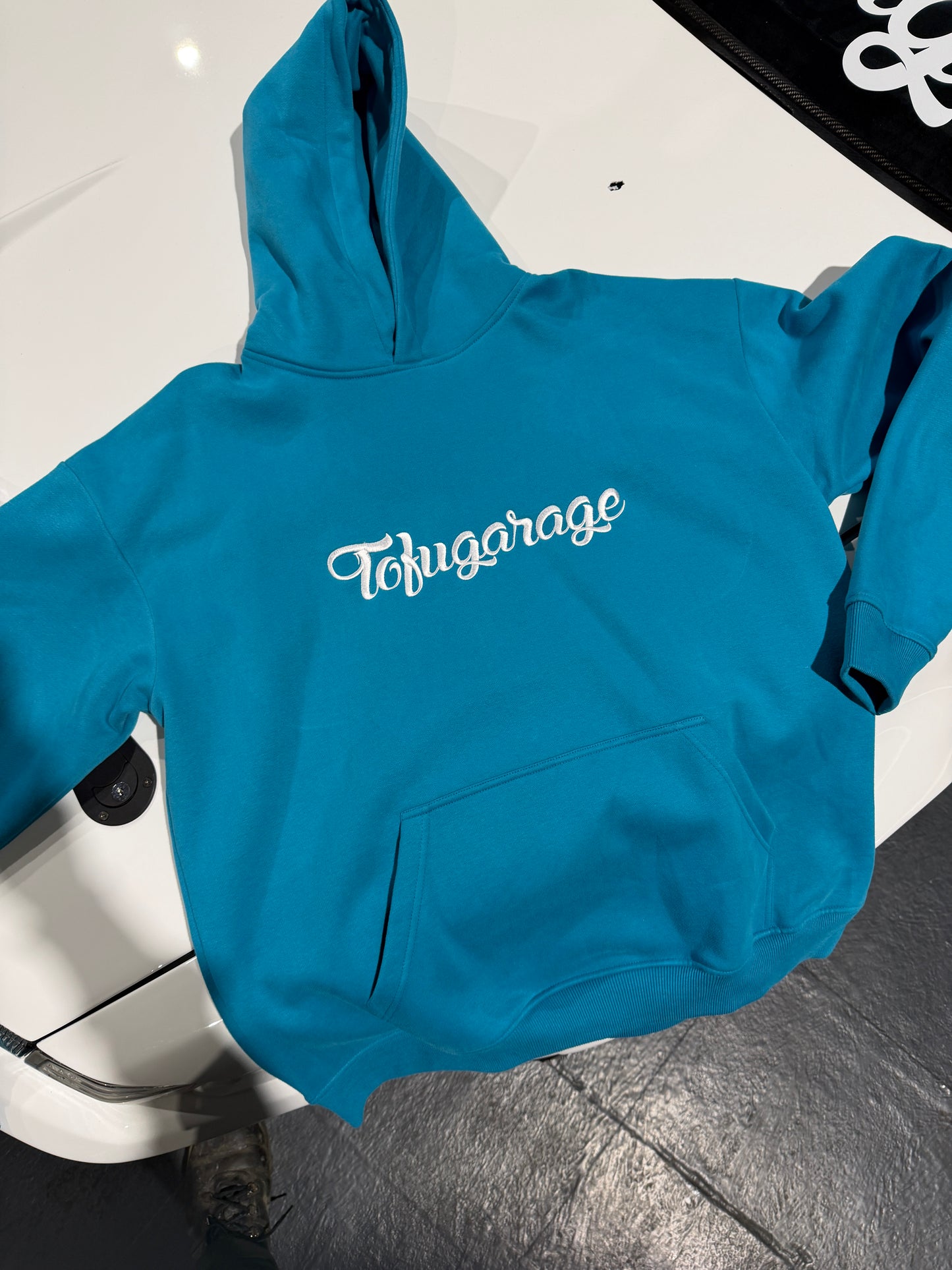 I LIKE CARS MORE THAN PEOPLE - HOODIE