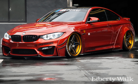 Liberty Walk LB-Works BMW M4