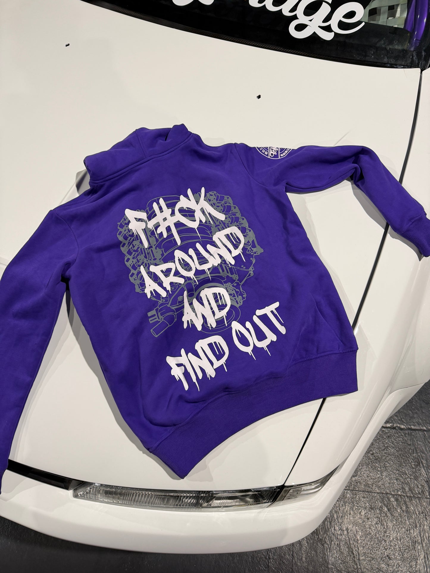 FUCK AROUND  AND FIND OUT -V8 - HOODIE